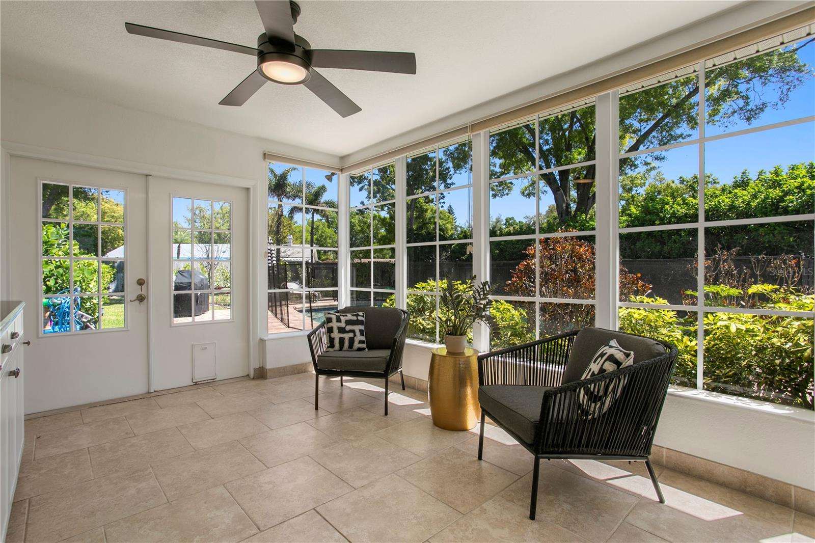 BRENTWOOD SUB - Residential