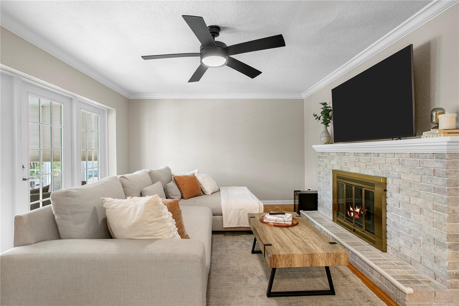 BRENTWOOD SUB - Residential