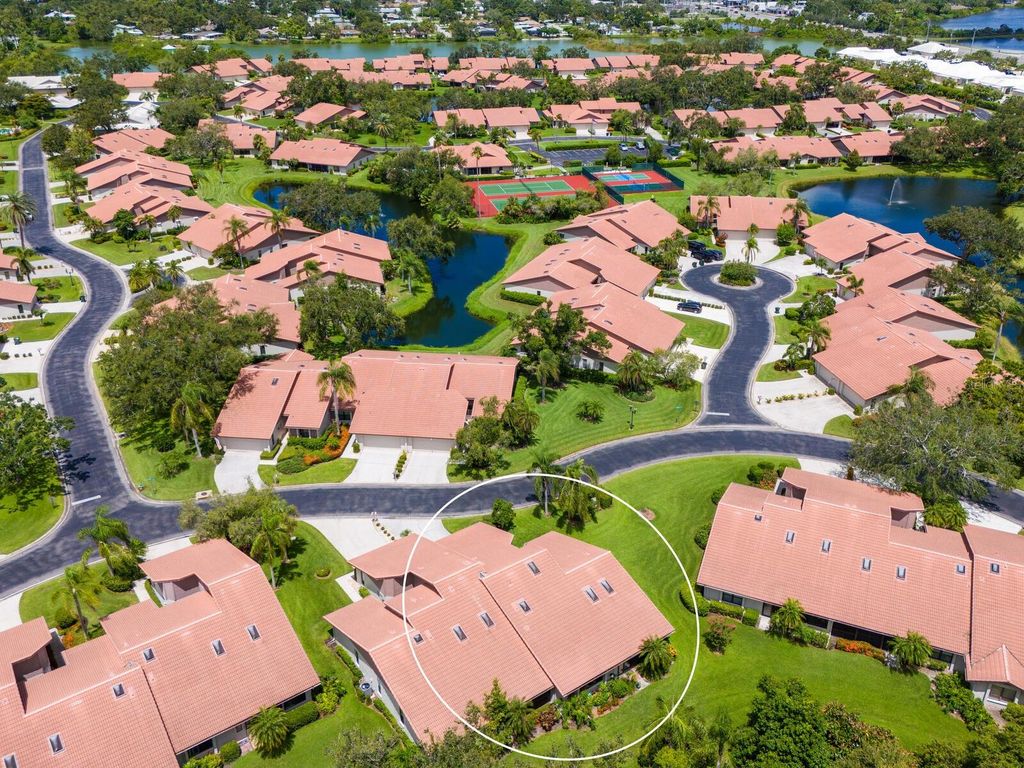 Photo of 4004 Wilshire Circle E #89, Sarasota, FL 34238 (MLS # A4659133)