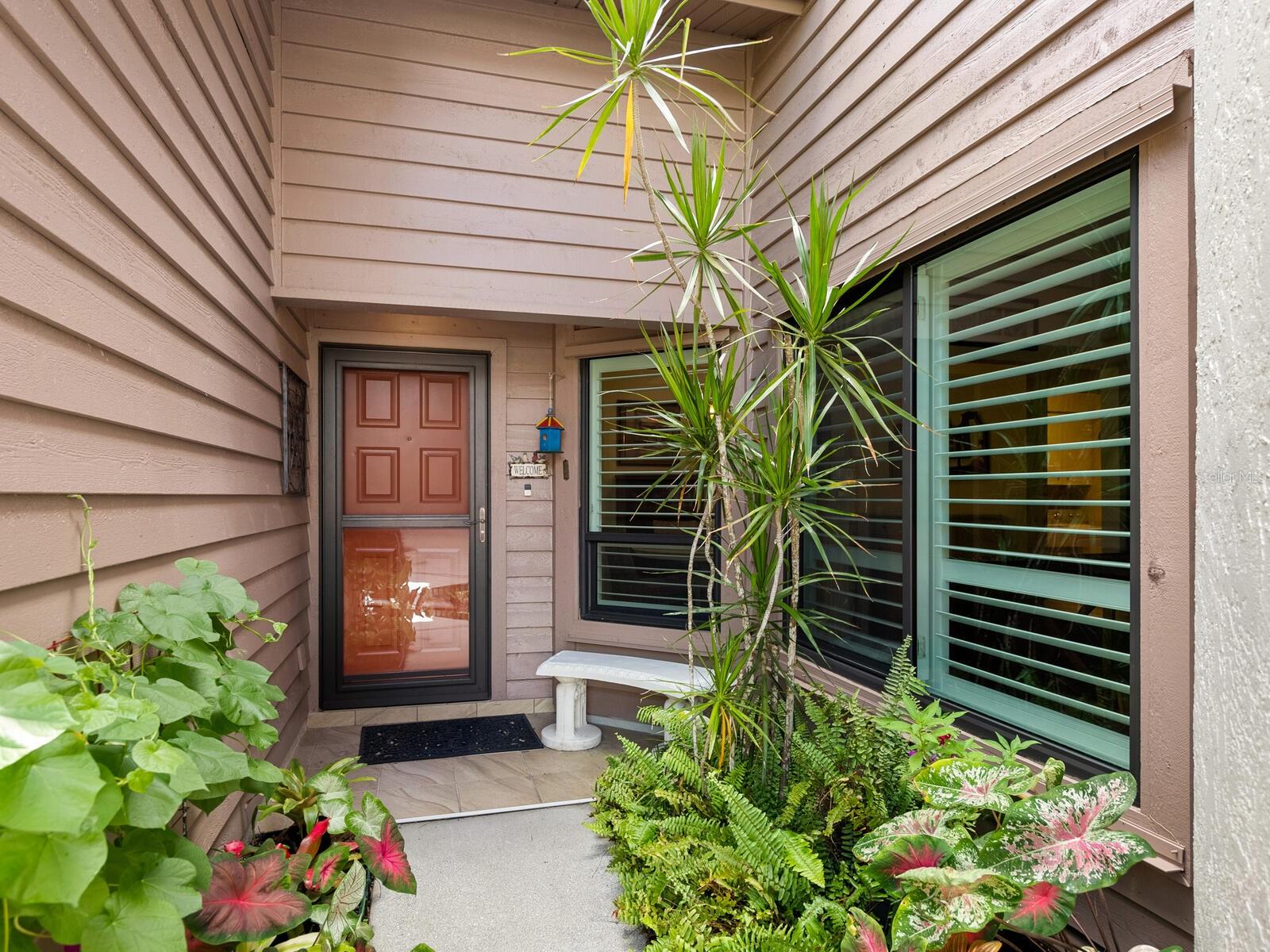 LAKESHORE VILLAGE - Residential