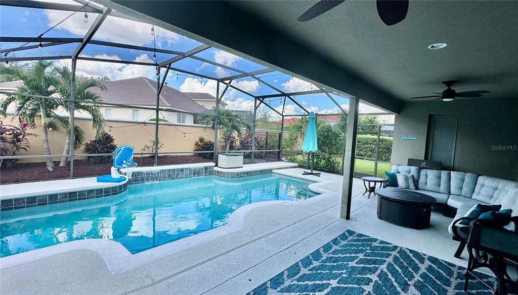 Photo of 7637 Saint Stephens Court, Orlando, FL 32835 (MLS # S5142397)