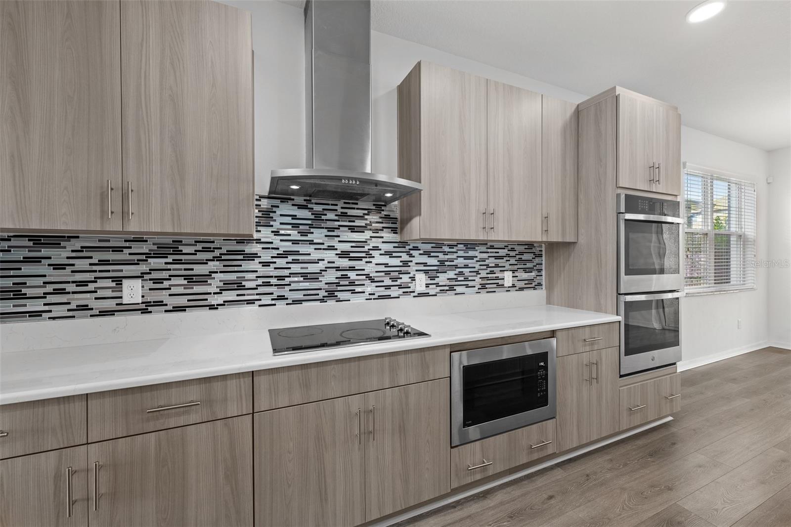 WHISPERING OAKS PRESERVE PH 1 - Residential Lease