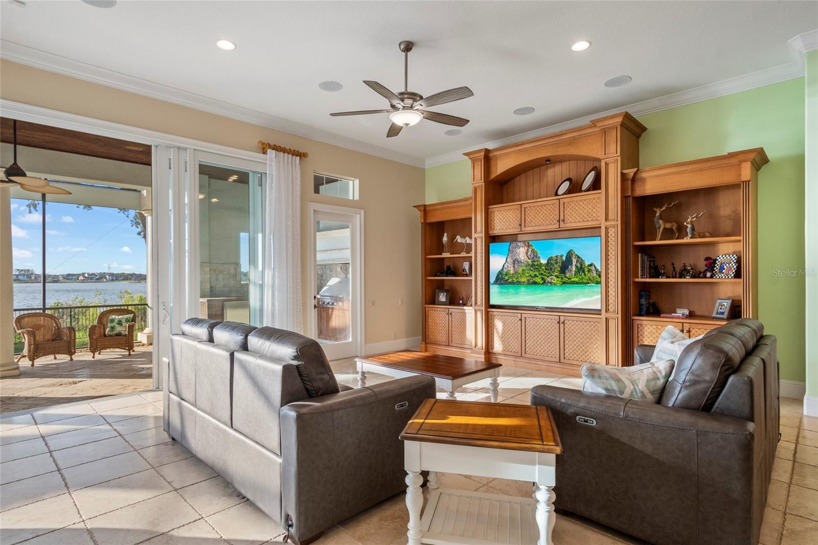 KEENES POINTE - Residential