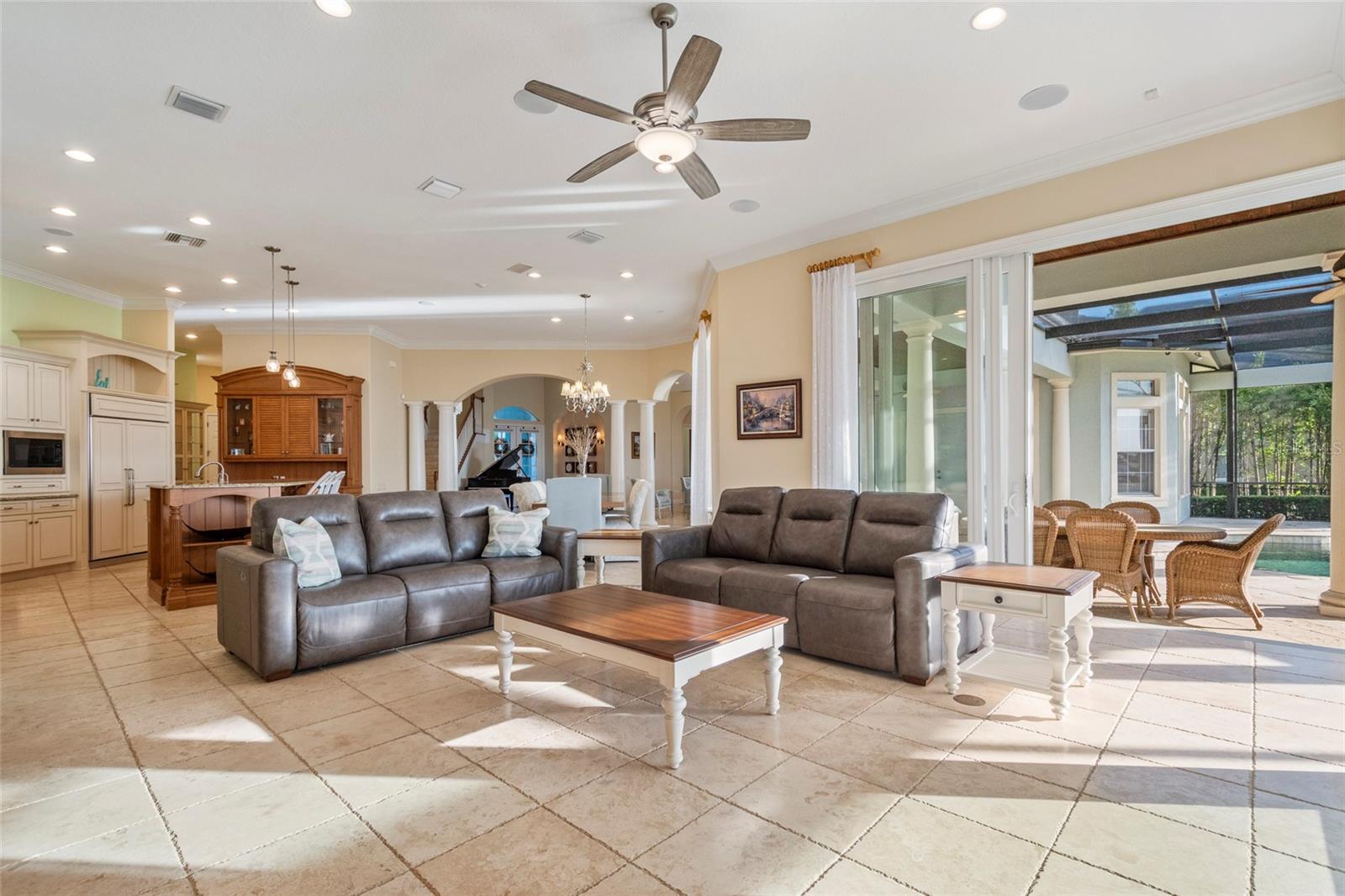 KEENES POINTE - Residential
