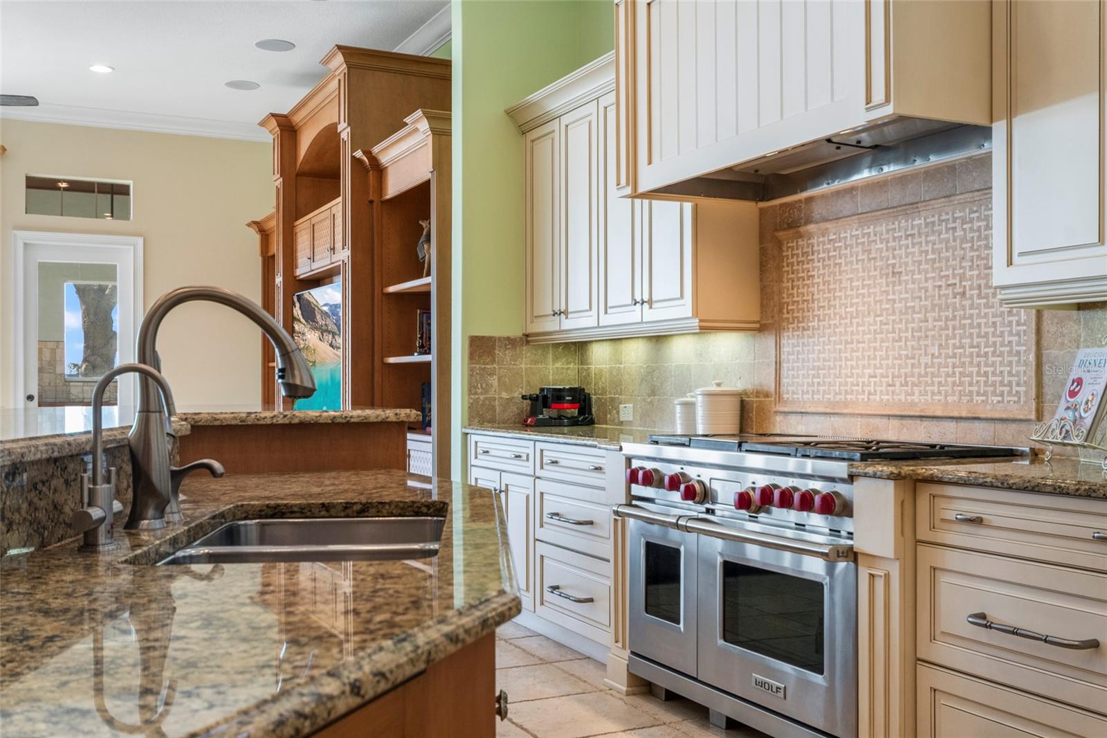 KEENES POINTE - Residential