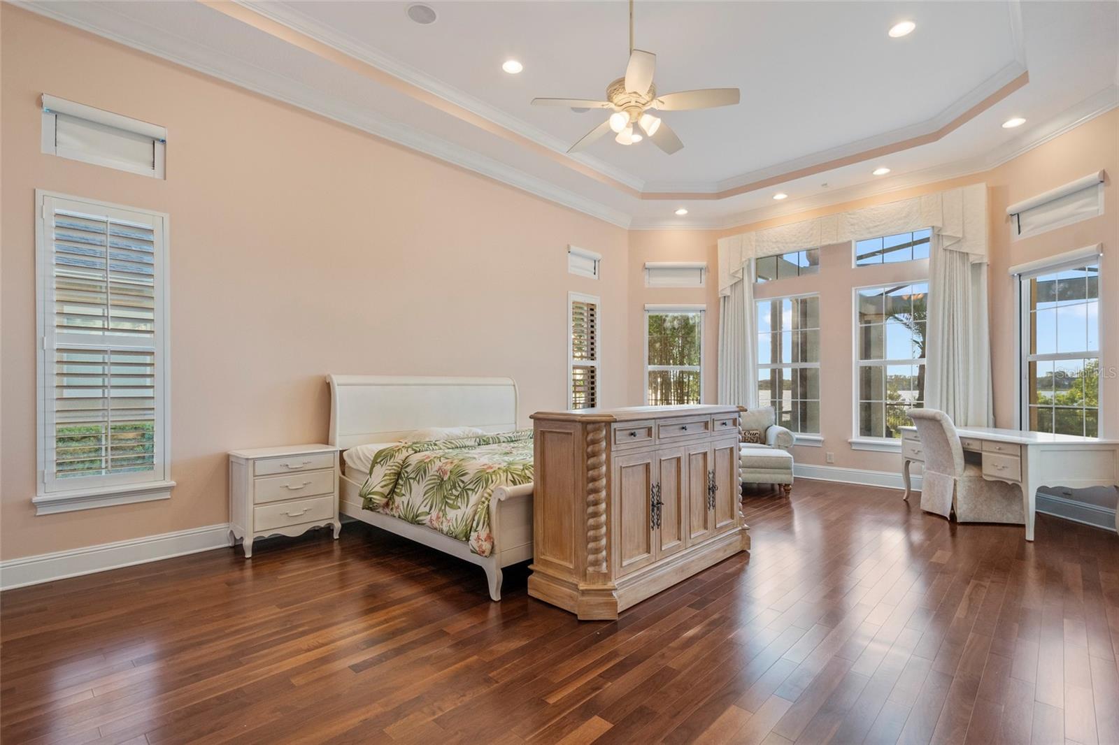 KEENES POINTE - Residential