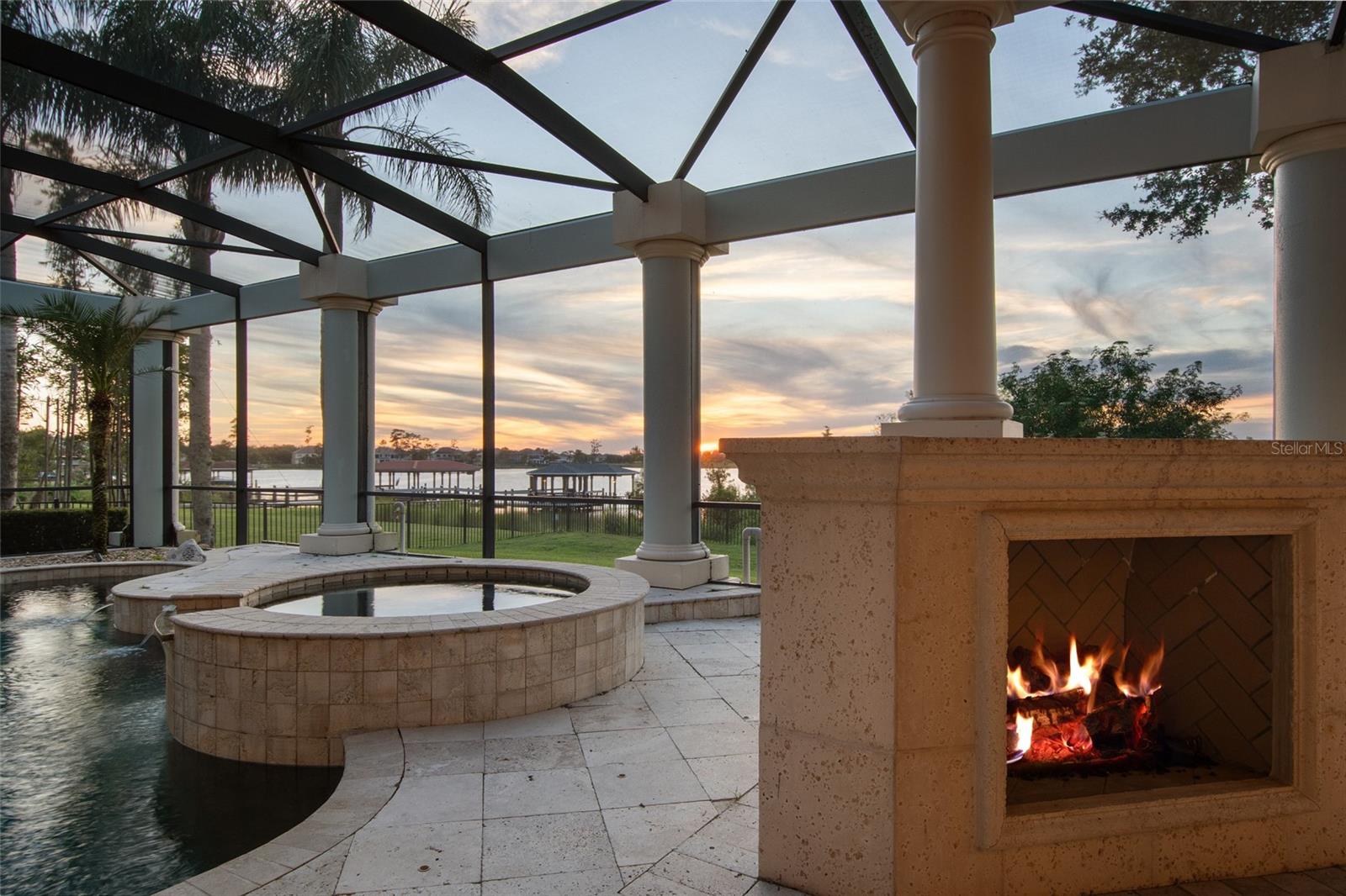KEENES POINTE - Residential