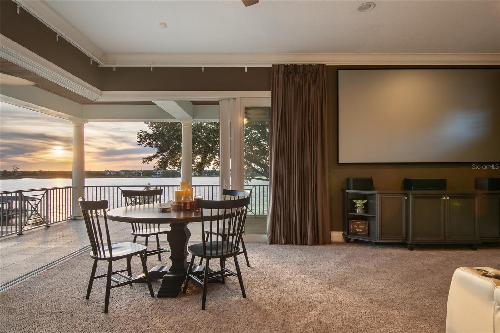 KEENES POINTE - Residential