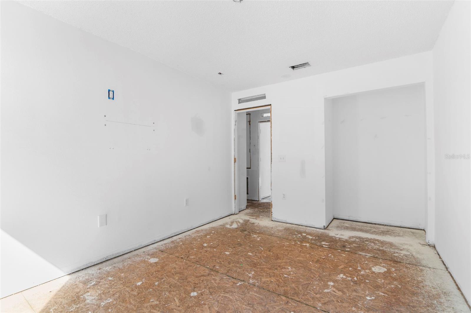 04 FAIRWAYS - Residential