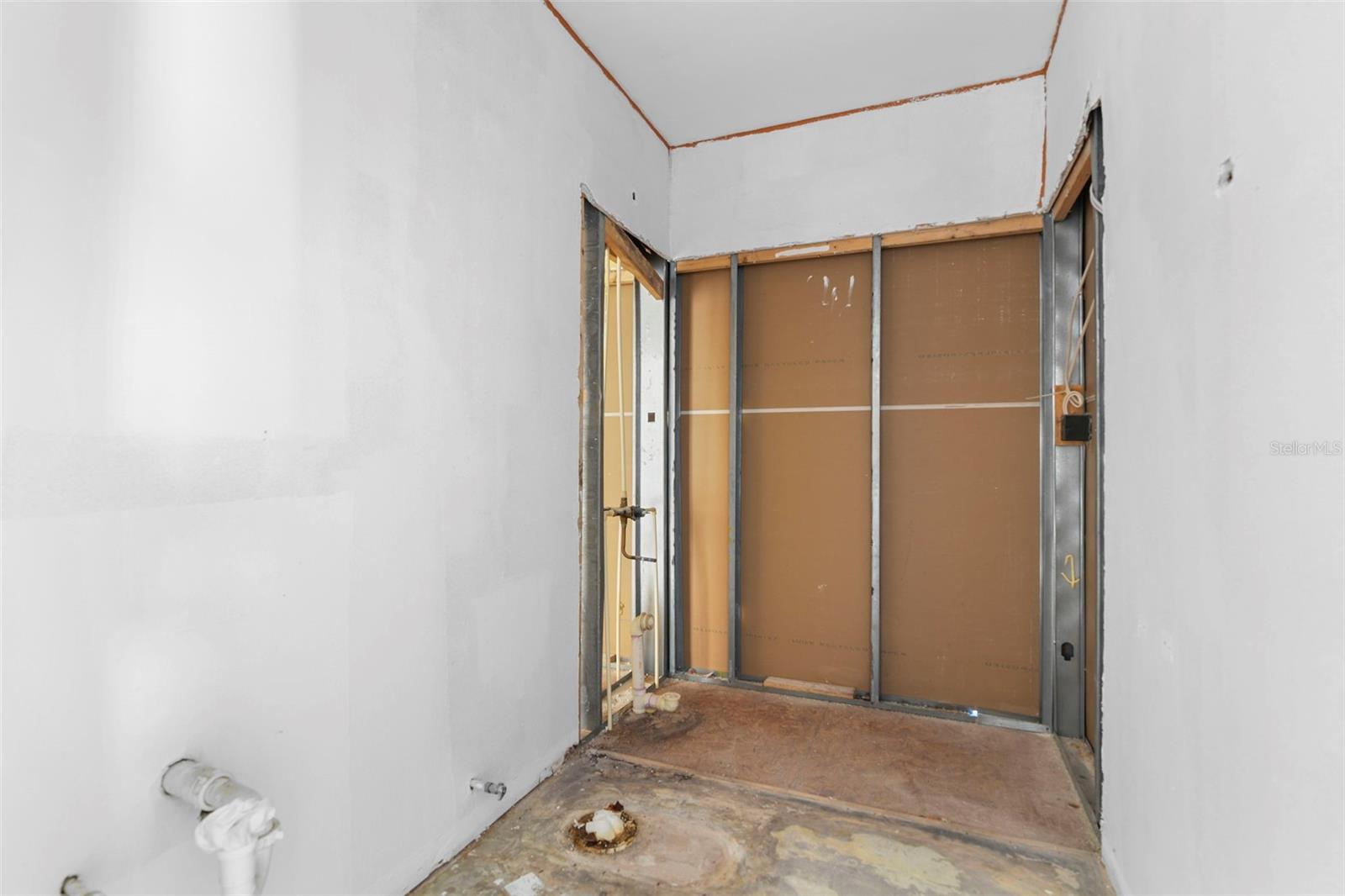 04 FAIRWAYS - Residential