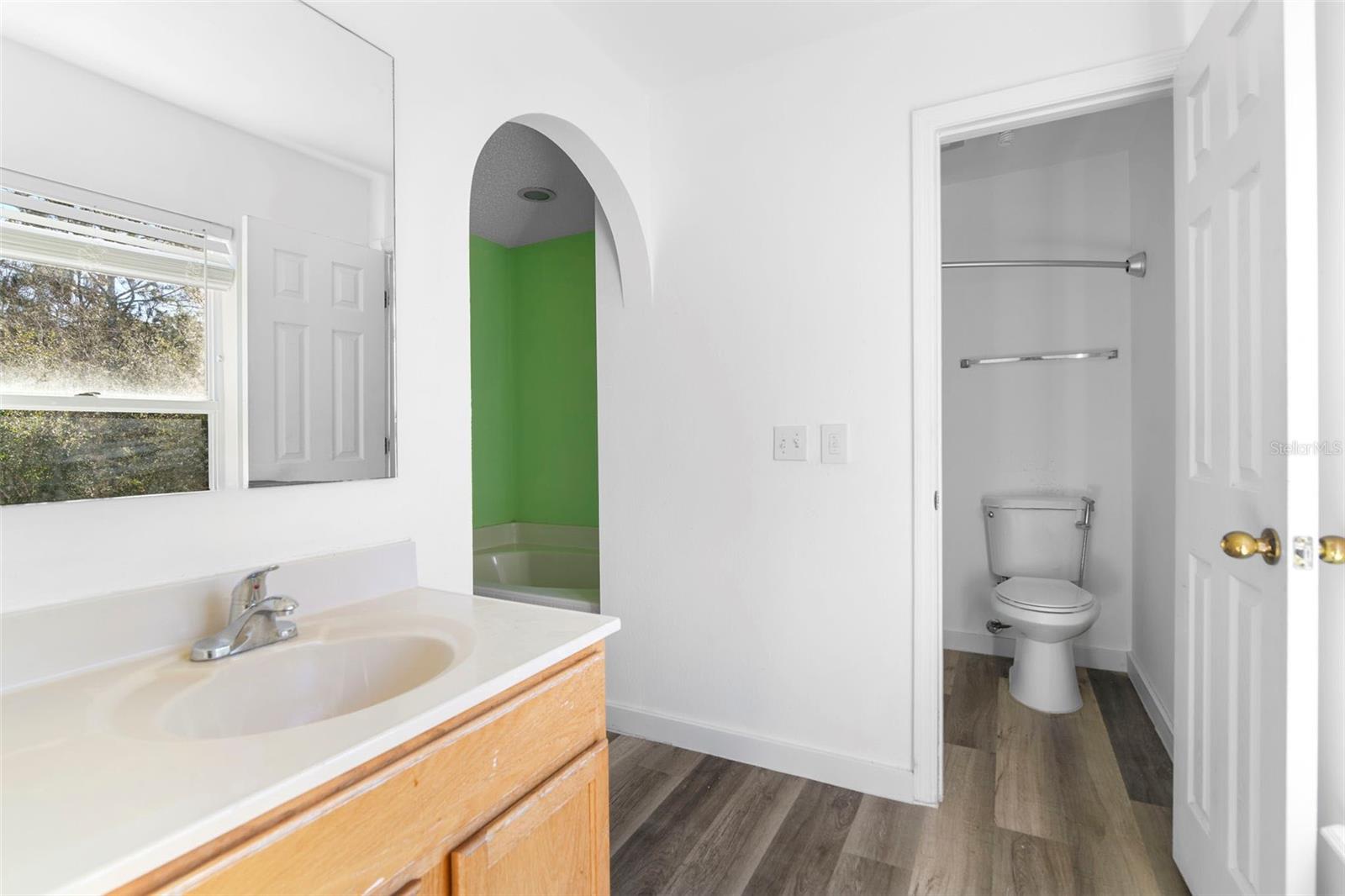 04 FAIRWAYS - Residential