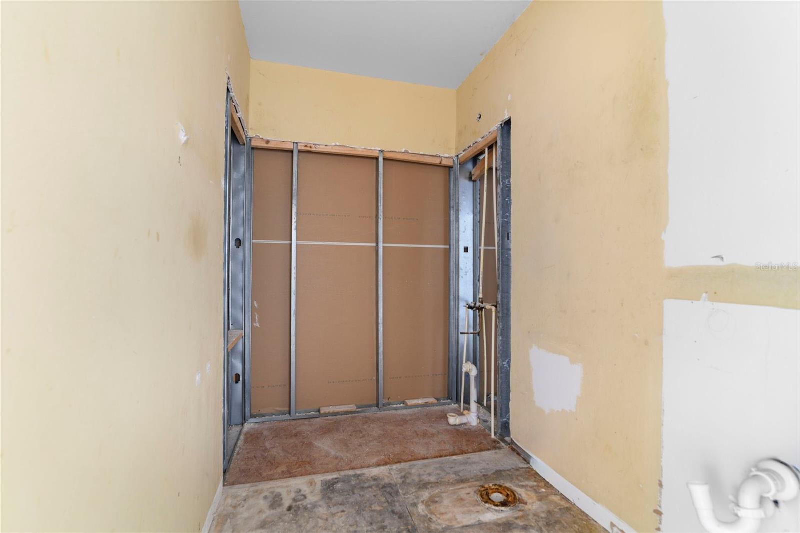 04 FAIRWAYS - Residential