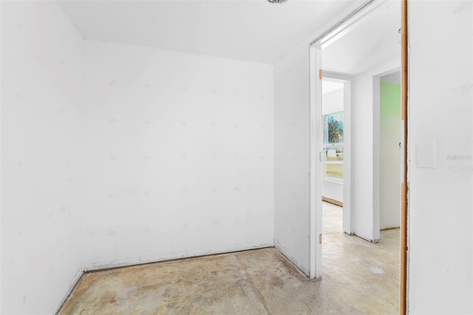 04 FAIRWAYS - Residential