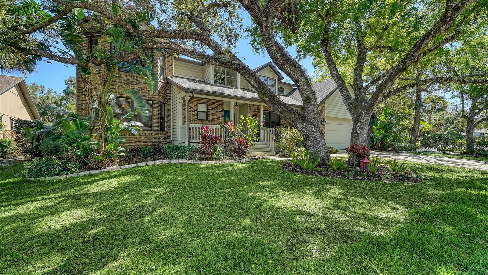 1533 OAK WAY