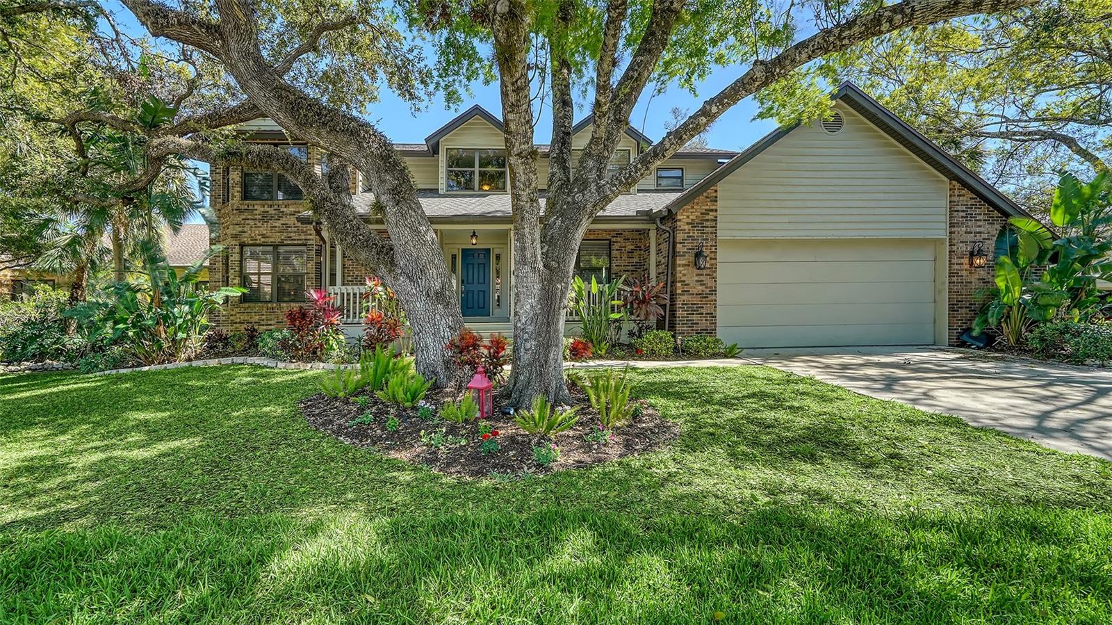 1533 OAK WAY