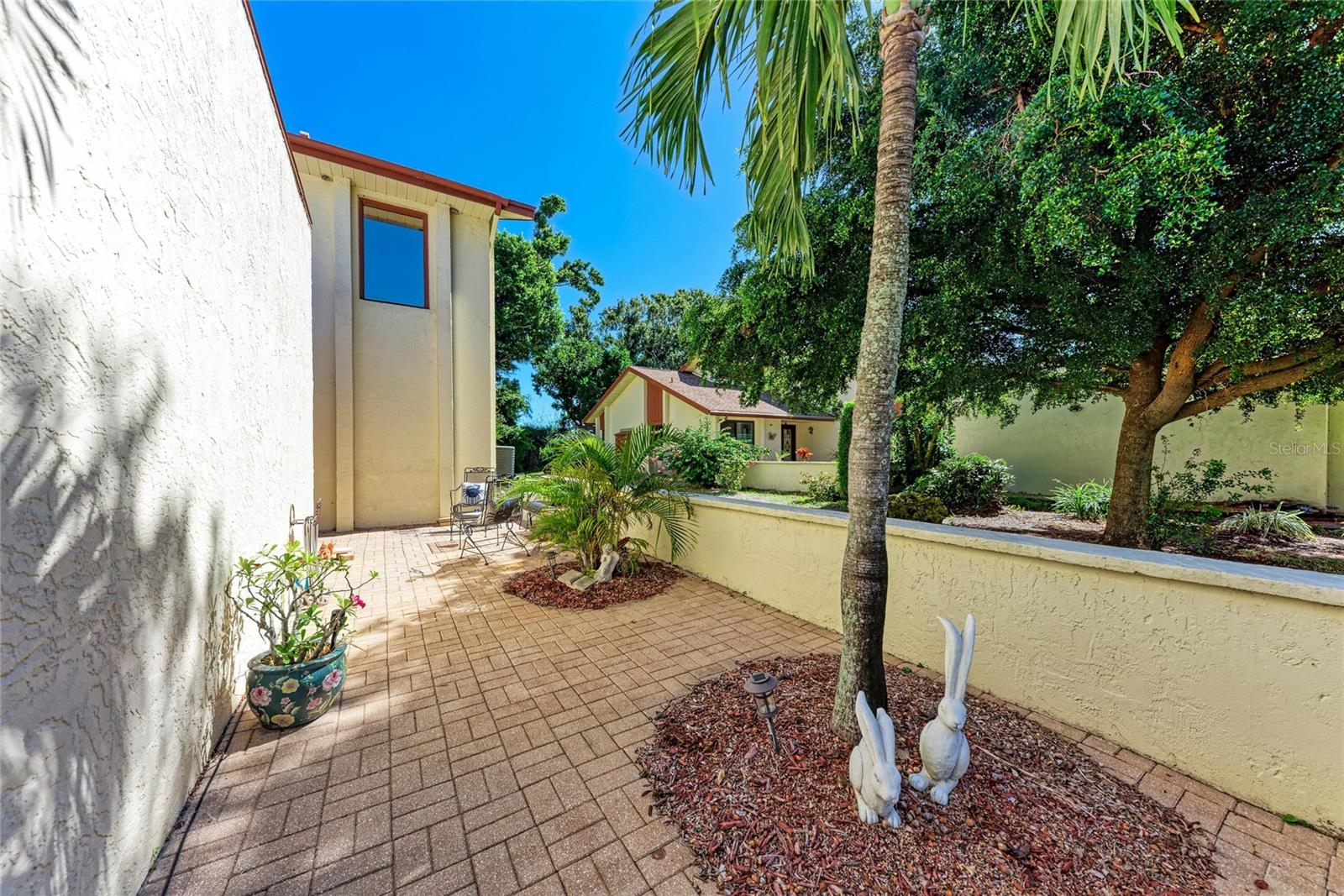 6207 COURTSIDE DRIVE 23