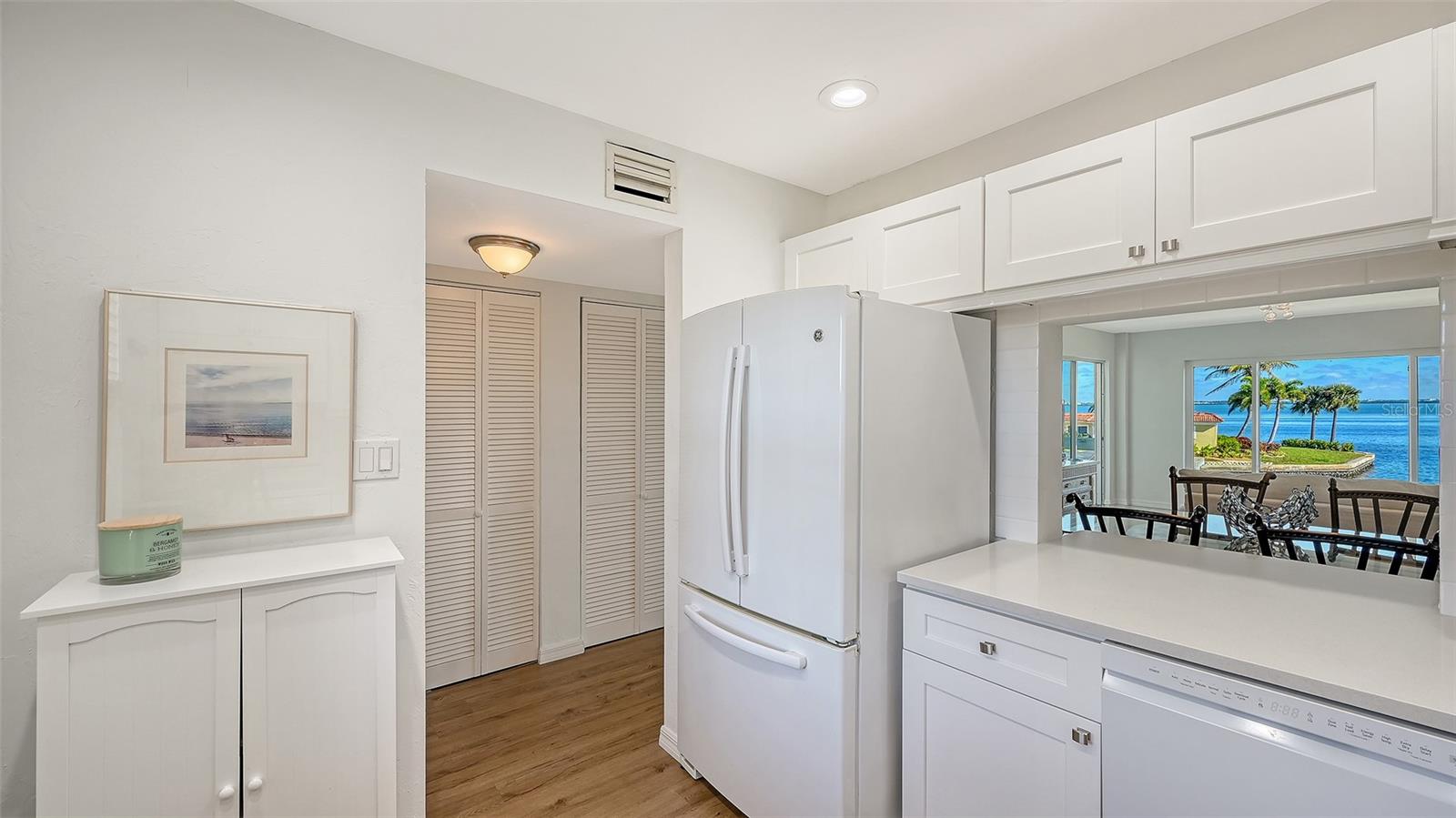 WINDWARD BAY AMD - Residential