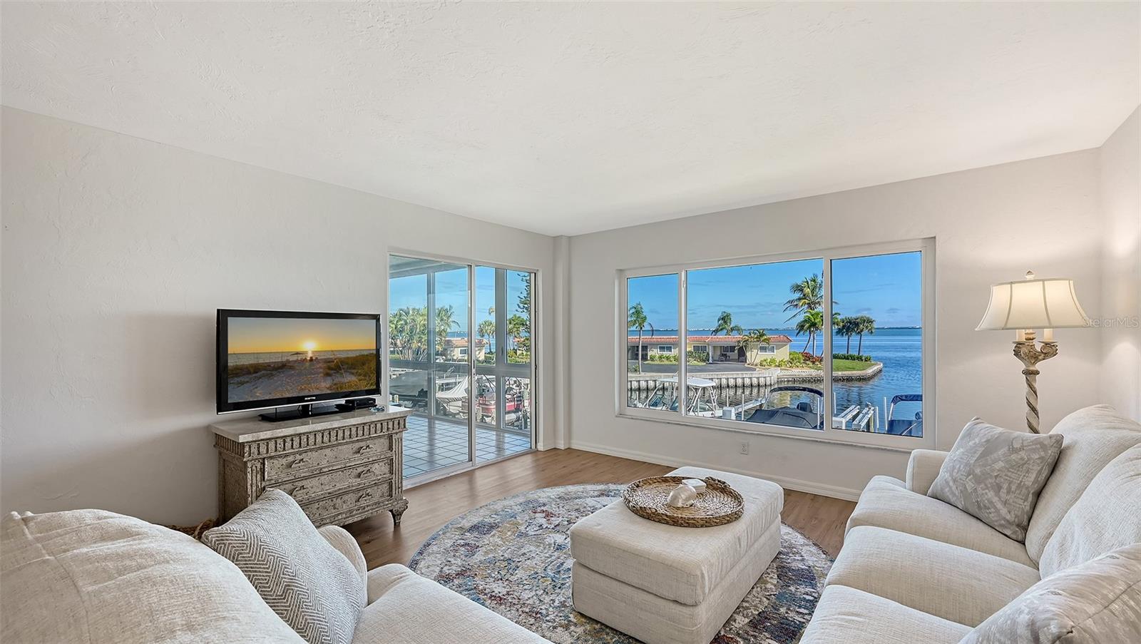 WINDWARD BAY AMD - Residential