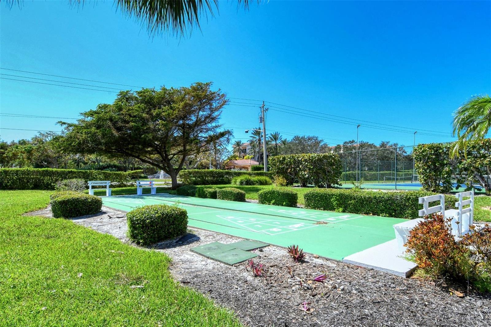 WINDWARD BAY AMD - Residential