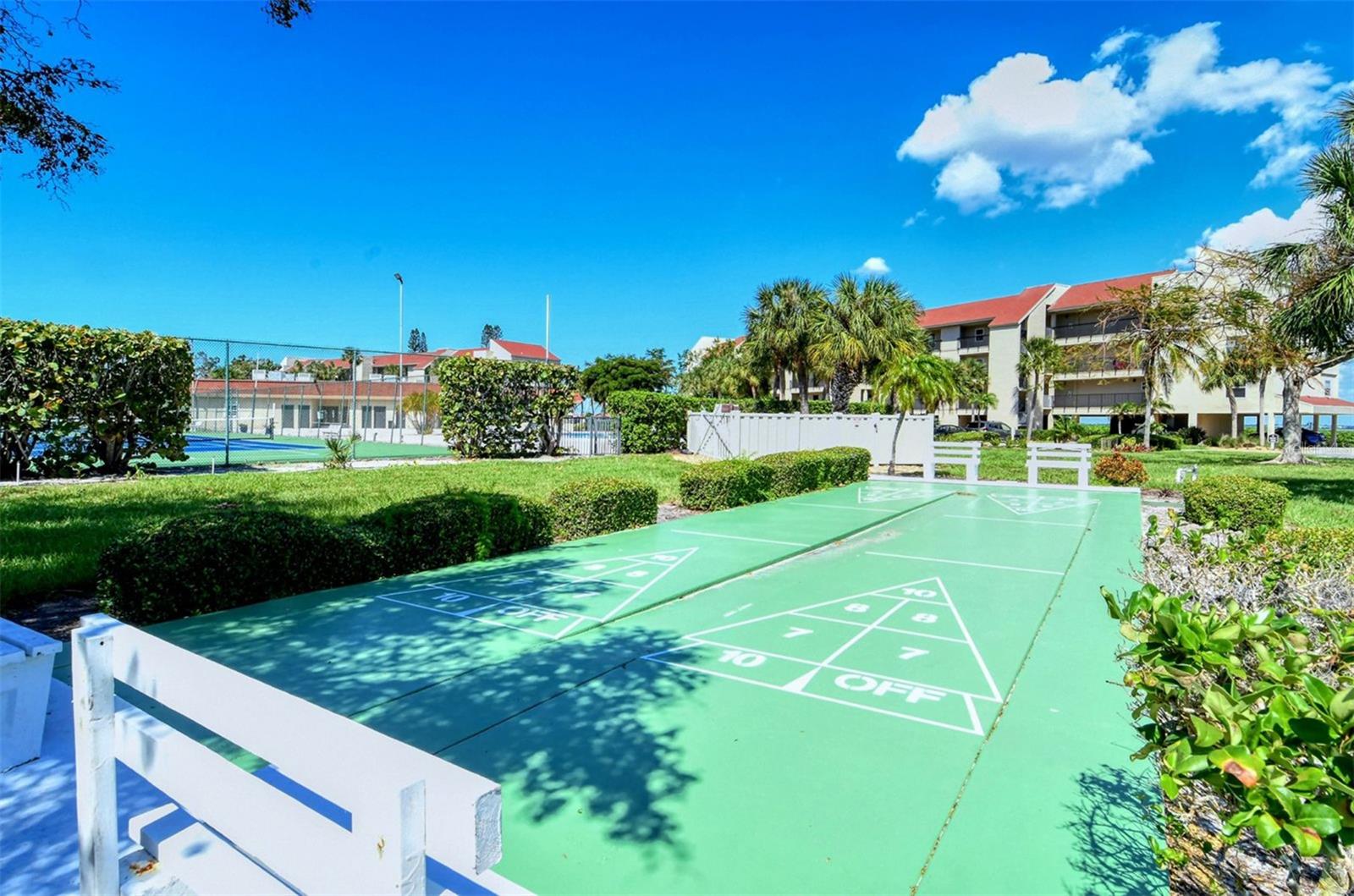 WINDWARD BAY AMD - Residential