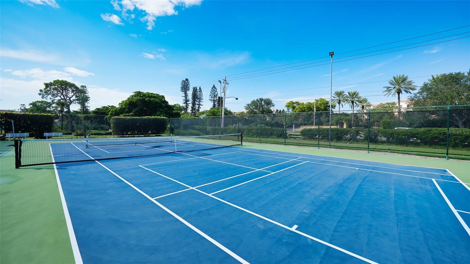 WINDWARD BAY AMD - Residential