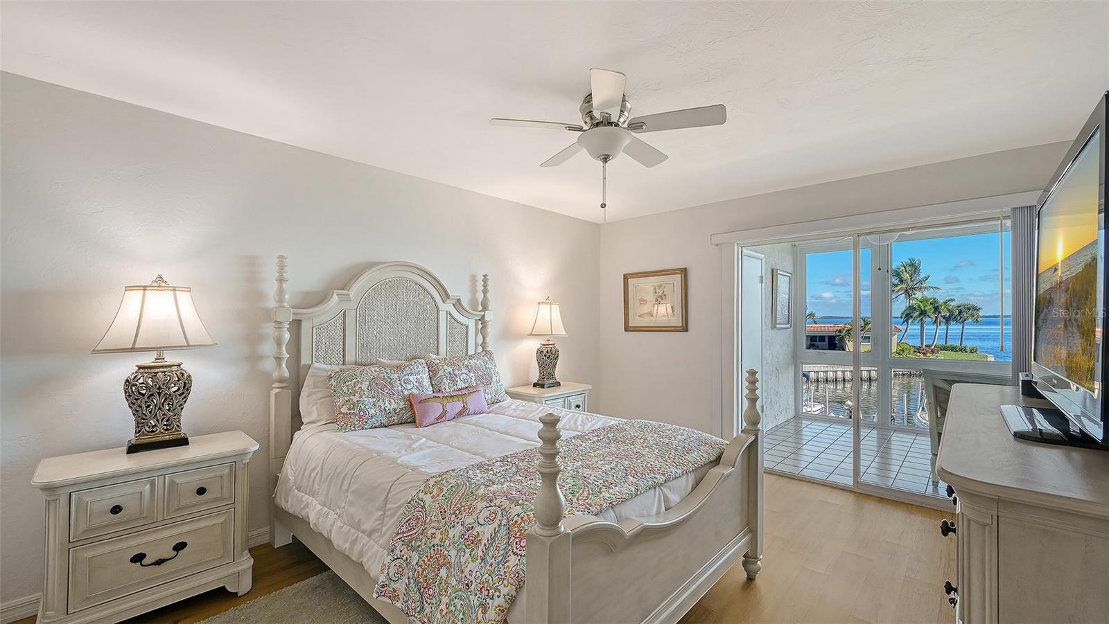 WINDWARD BAY AMD - Residential