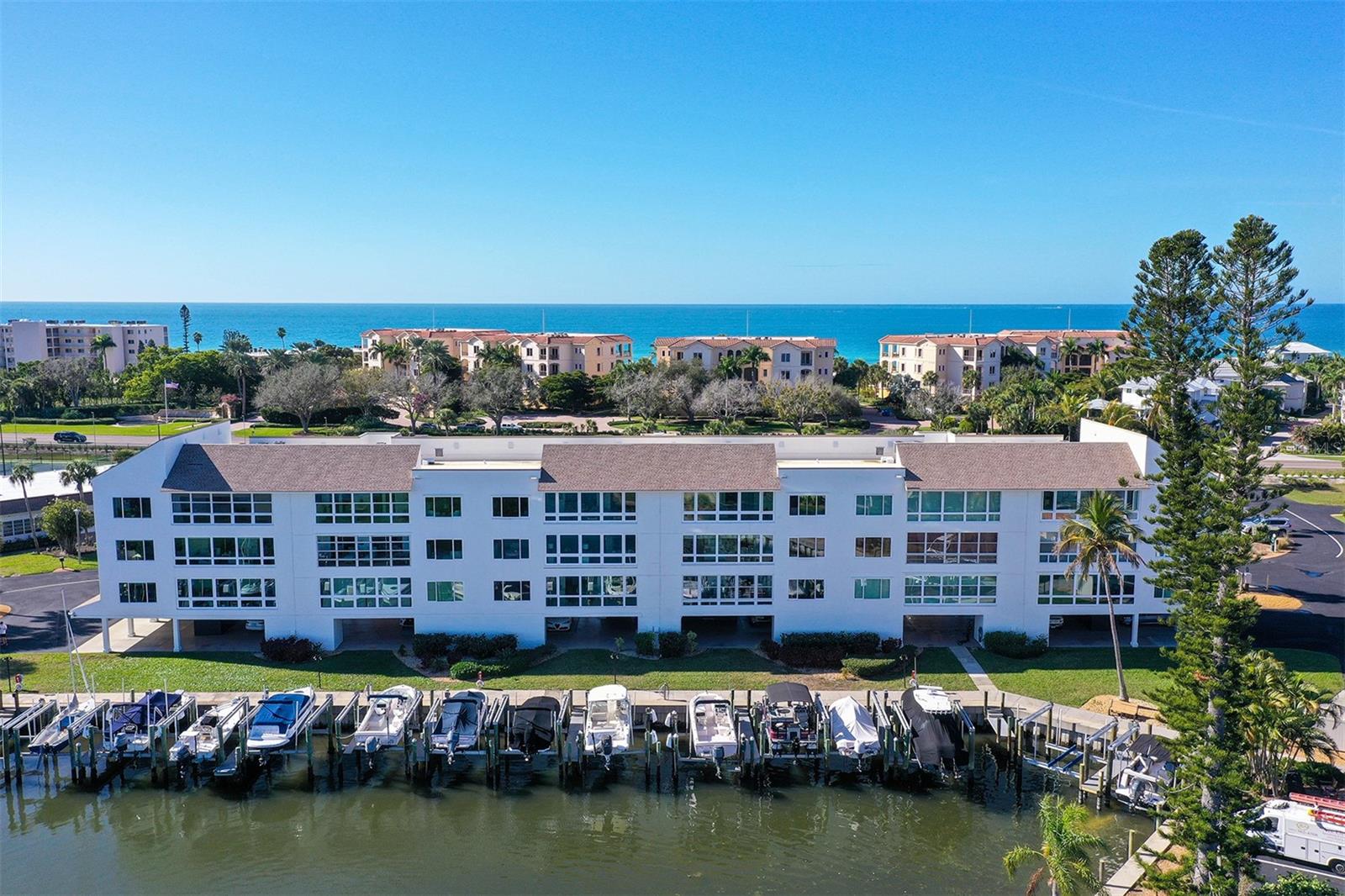 WINDWARD BAY AMD - Residential
