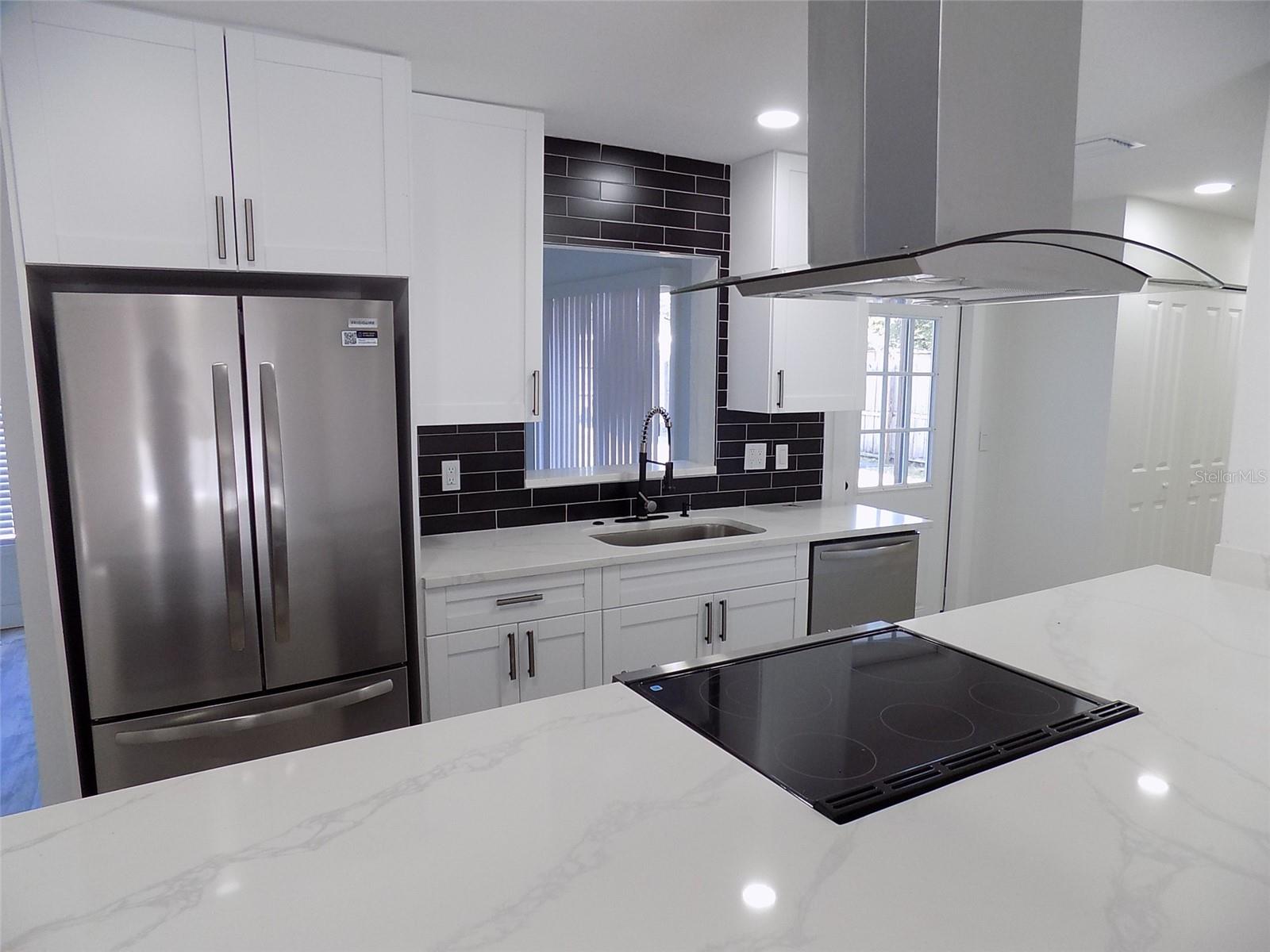 HARBOR PALMS-UNIT ONE - Residential