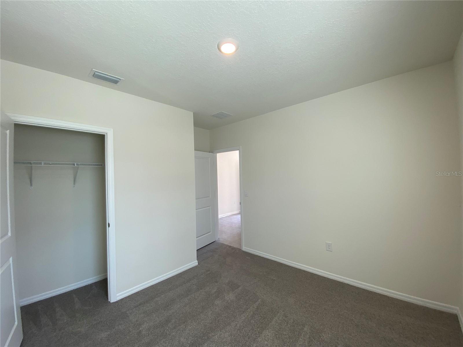 LAKE DIAMOND NORTH SUB - Residential Lease