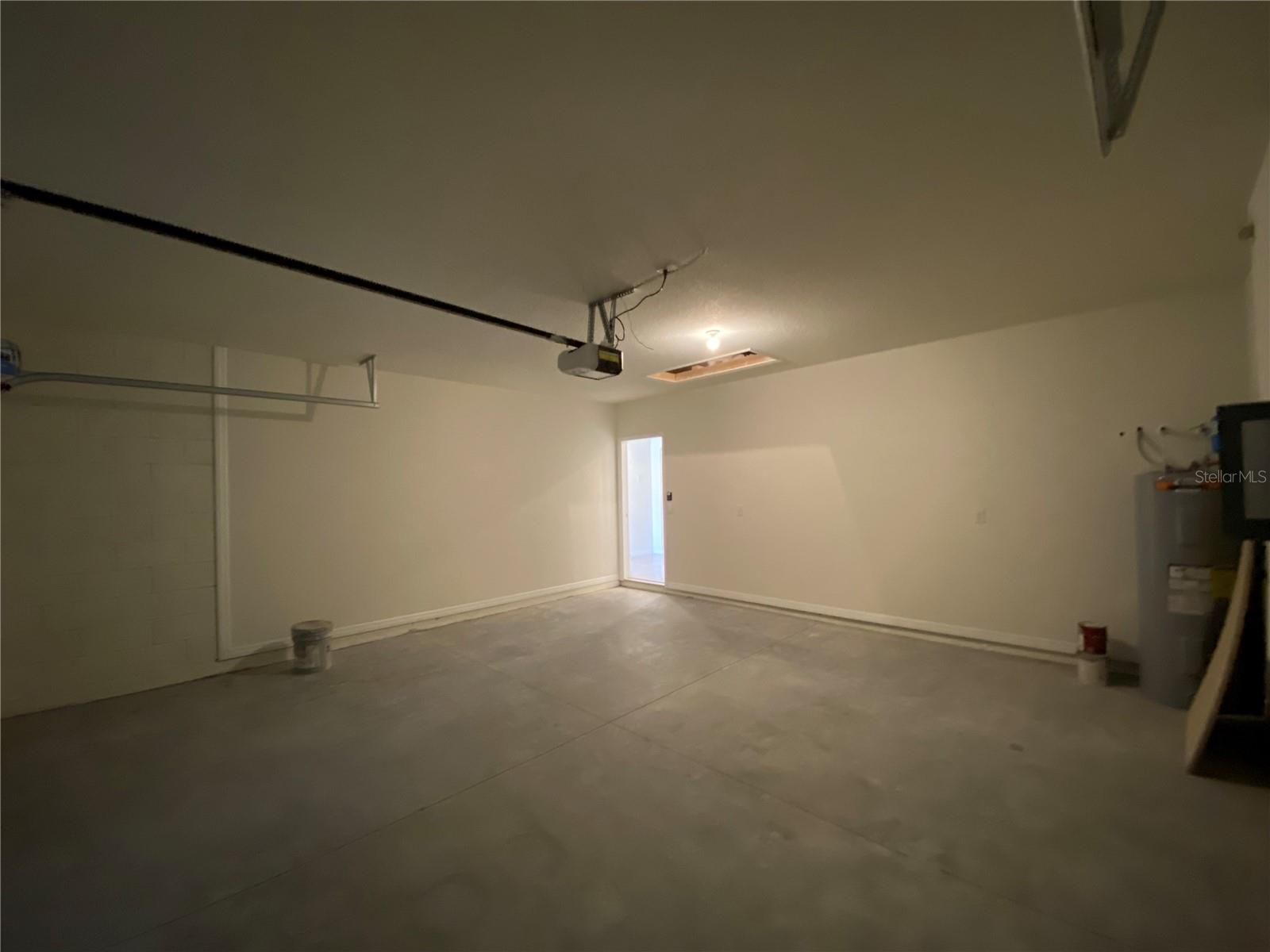 LAKE DIAMOND NORTH SUB - Residential Lease