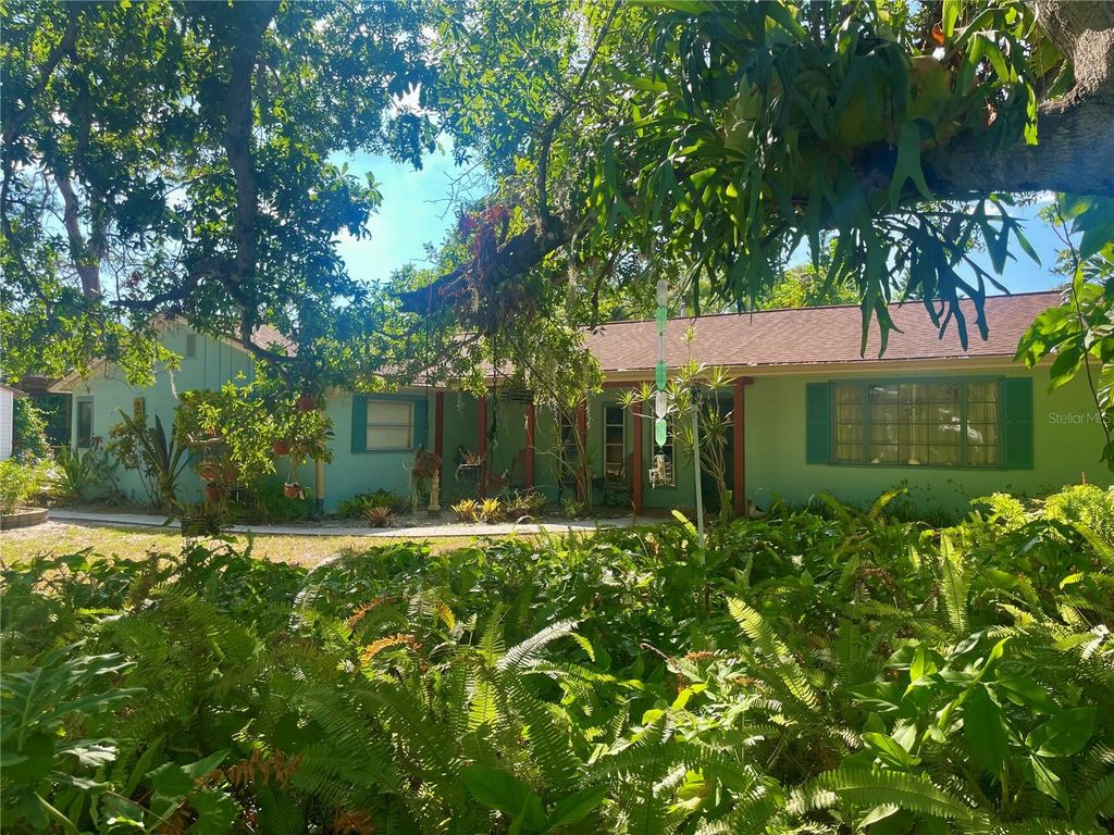 Indian Beach Sarasota Florida Homes for Sale 63 Photo of 550 46th Street, Sarasota, FL 34234 (MLS # A4668768)
