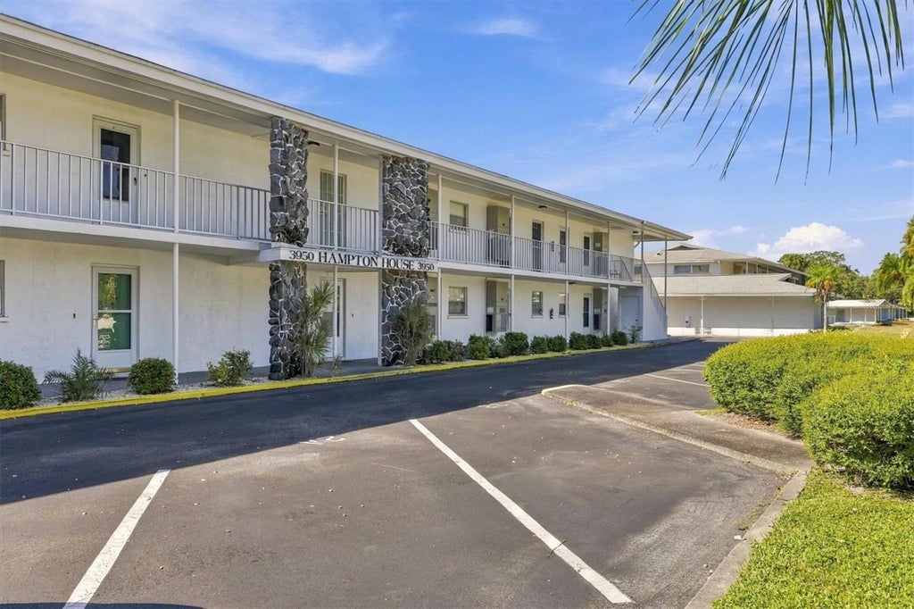 Photo of 3950 Roxane Boulevard #3B, Sarasota, FL 34235 (MLS # A4710322)