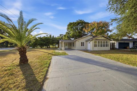 Photo of 1908 Macomber Avenue, Clearwater, FL 33755 (MLS # O6362163)