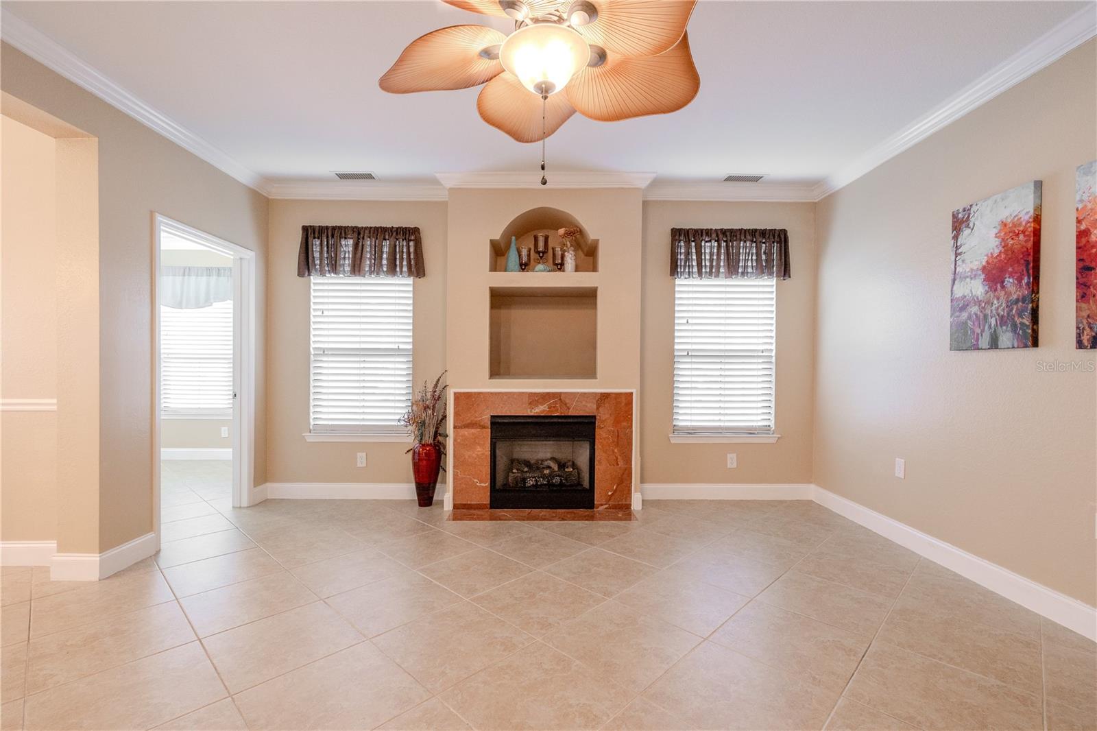 2749 VIA CIPRIANI 1010B