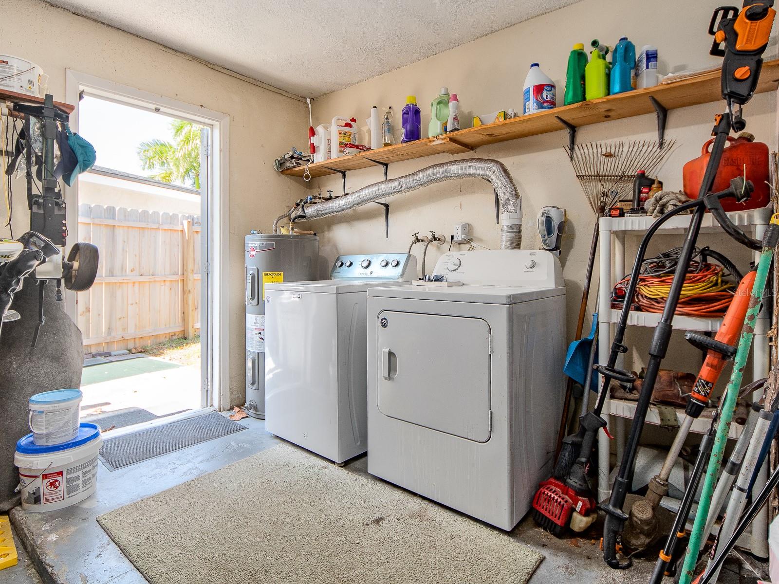 HARBOR PALMS-UNIT TWO - Residential