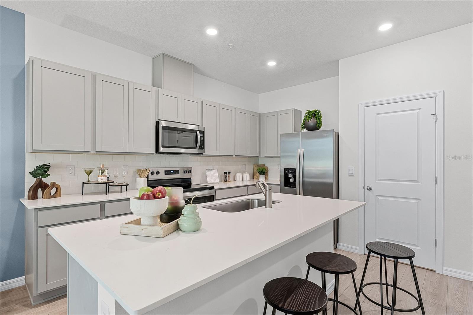 NONA WEST - Residential