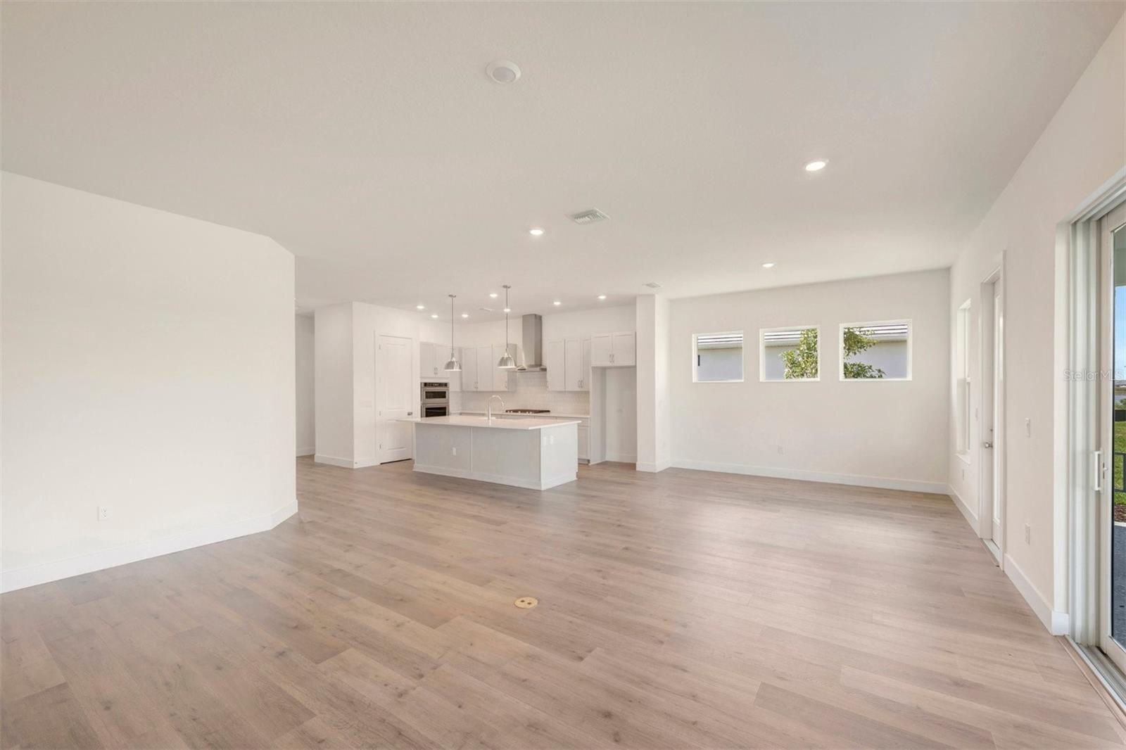 PALMERA AT WELLEN PARK - Residential