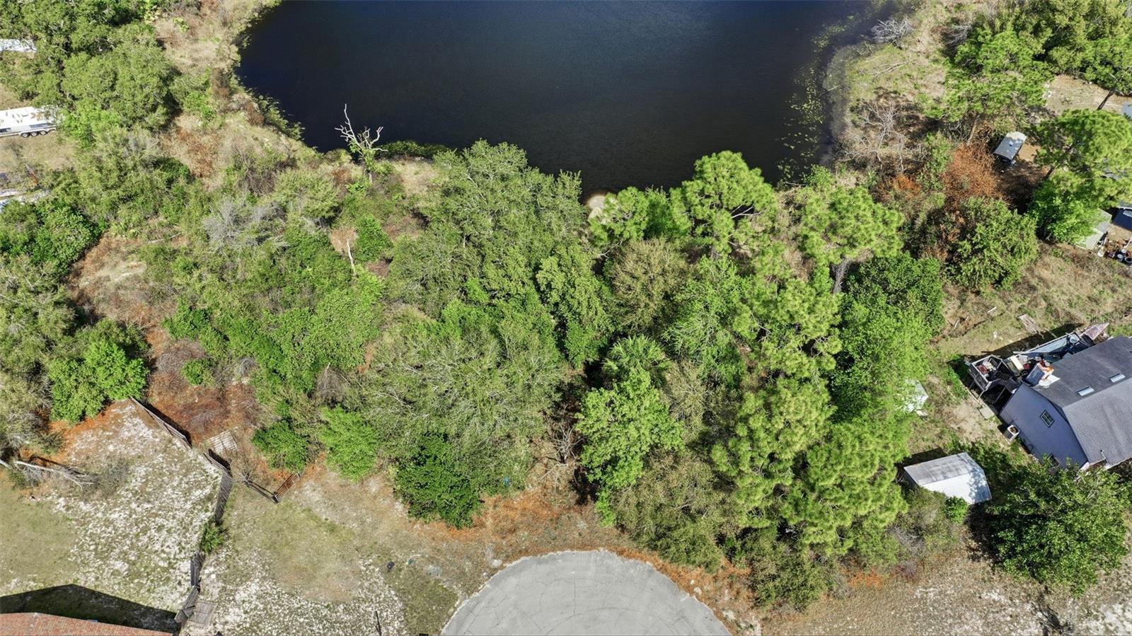 DELTONA LAKES - Land