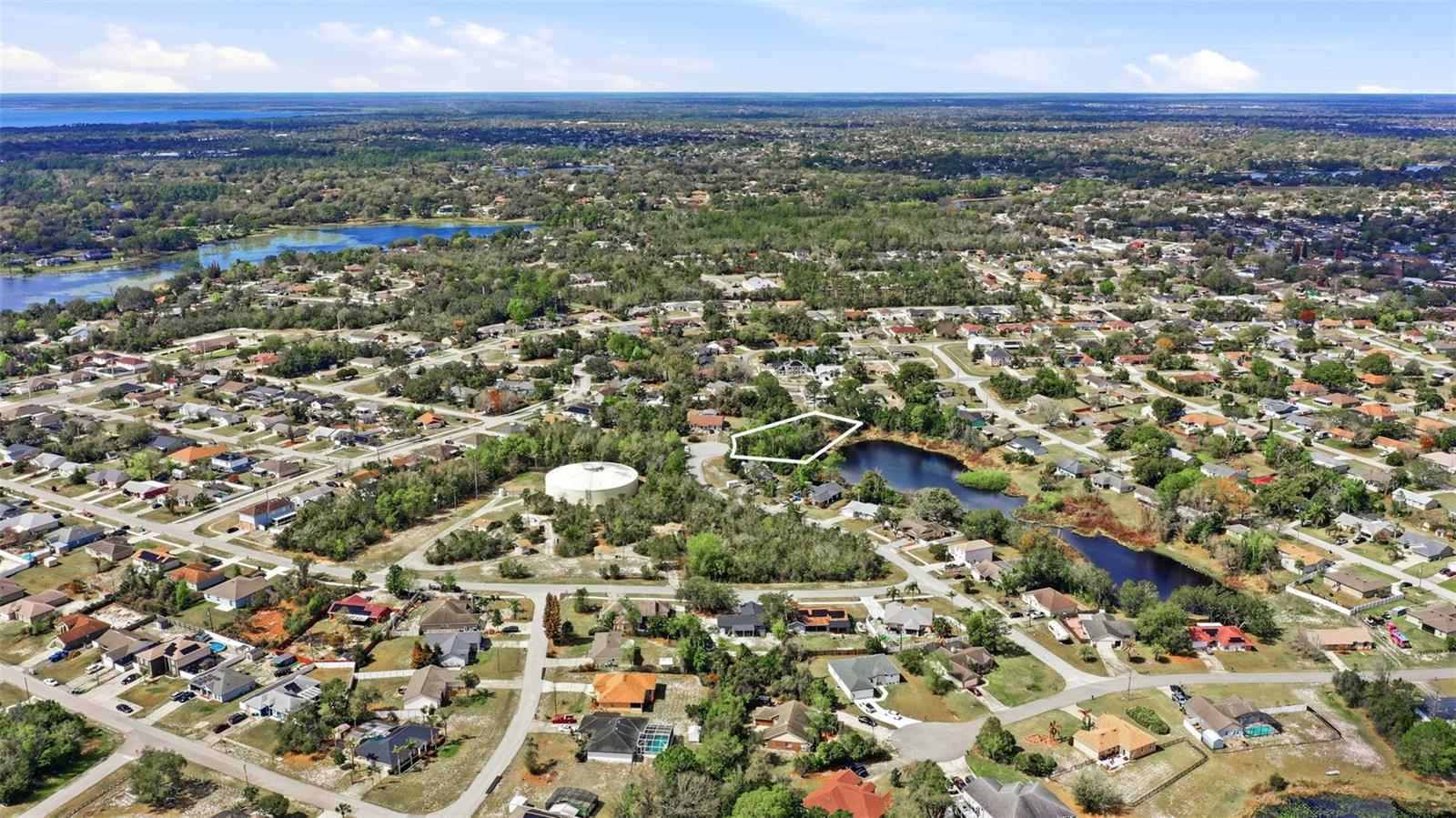 DELTONA LAKES - Land