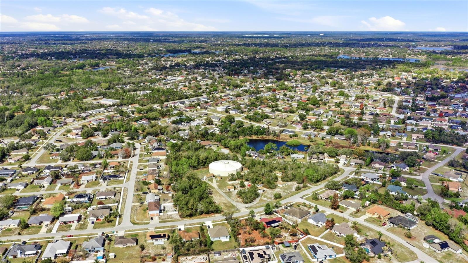 DELTONA LAKES - Land