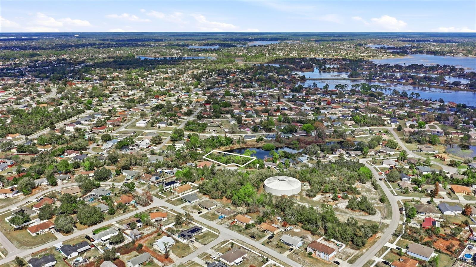 DELTONA LAKES - Land