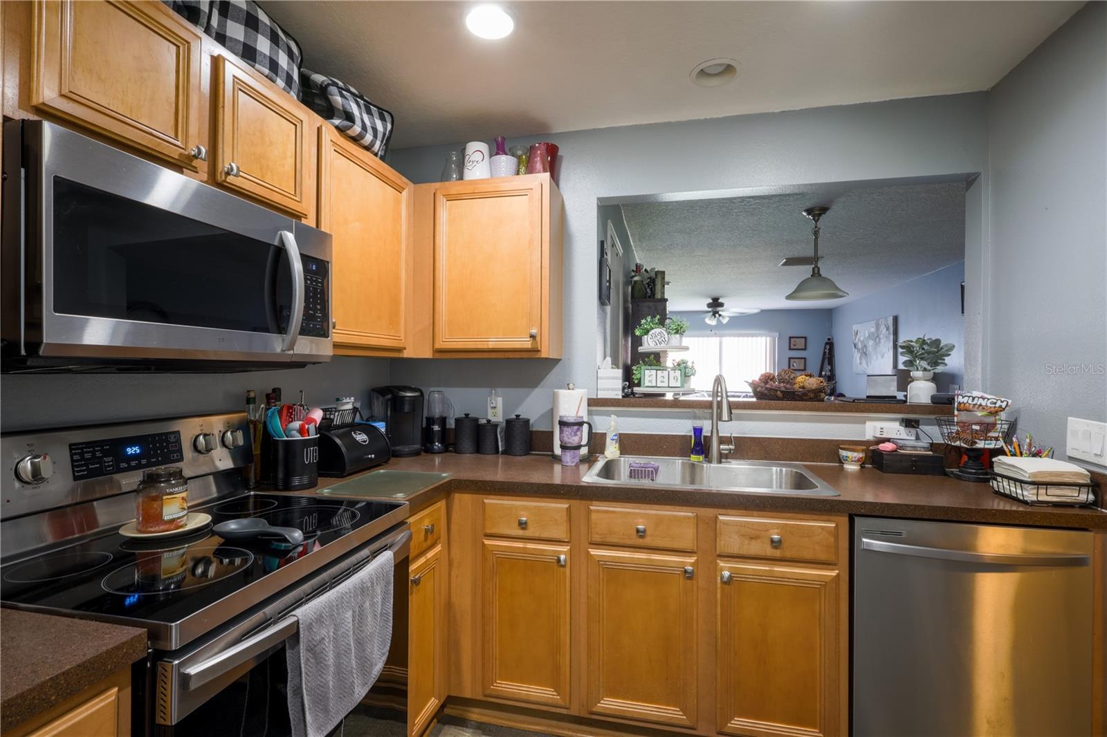 ST CHARLES PLACE PH 5 - Residential Lease