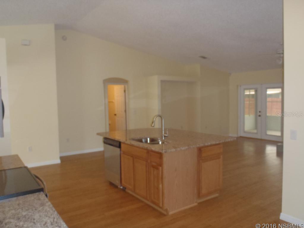 Florida Shores 01 - Residential