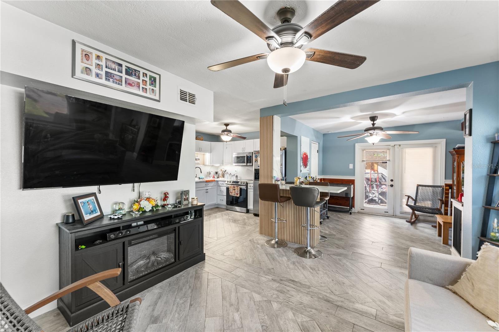 CARPENTER PARK - Residential