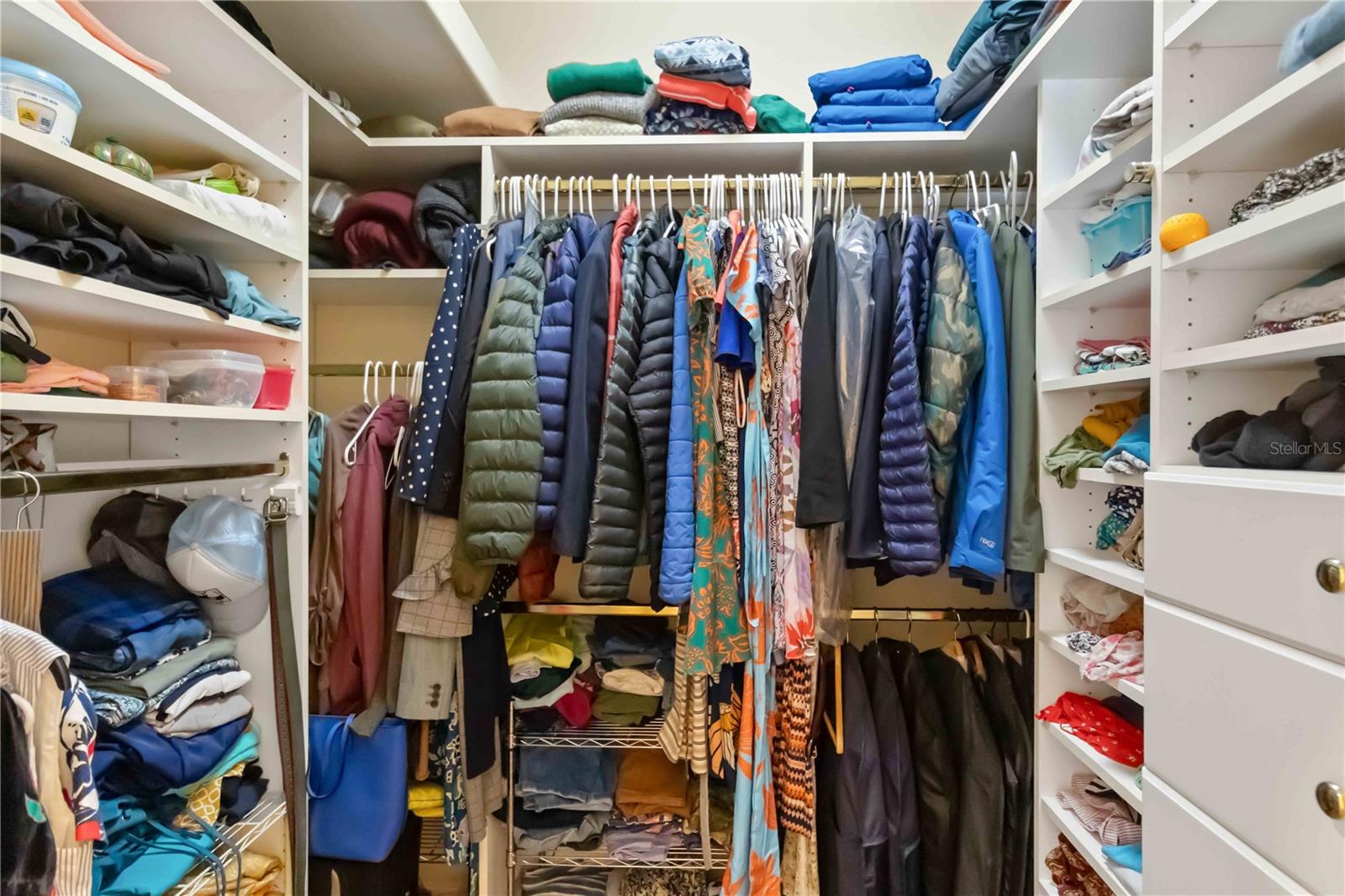 THE HAMPTONS - Residential