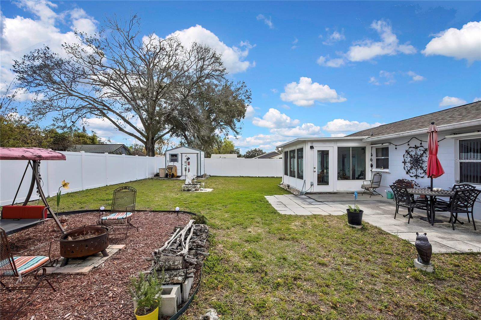 CARROLLWOOD MEADOWS UNIT VI SE - Residential