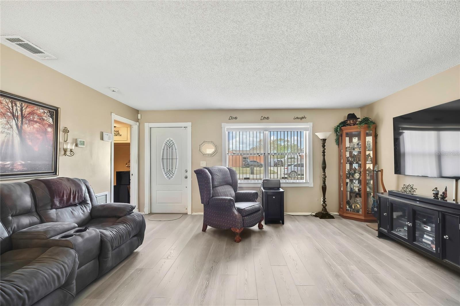 CARROLLWOOD MEADOWS UNIT VI SE - Residential