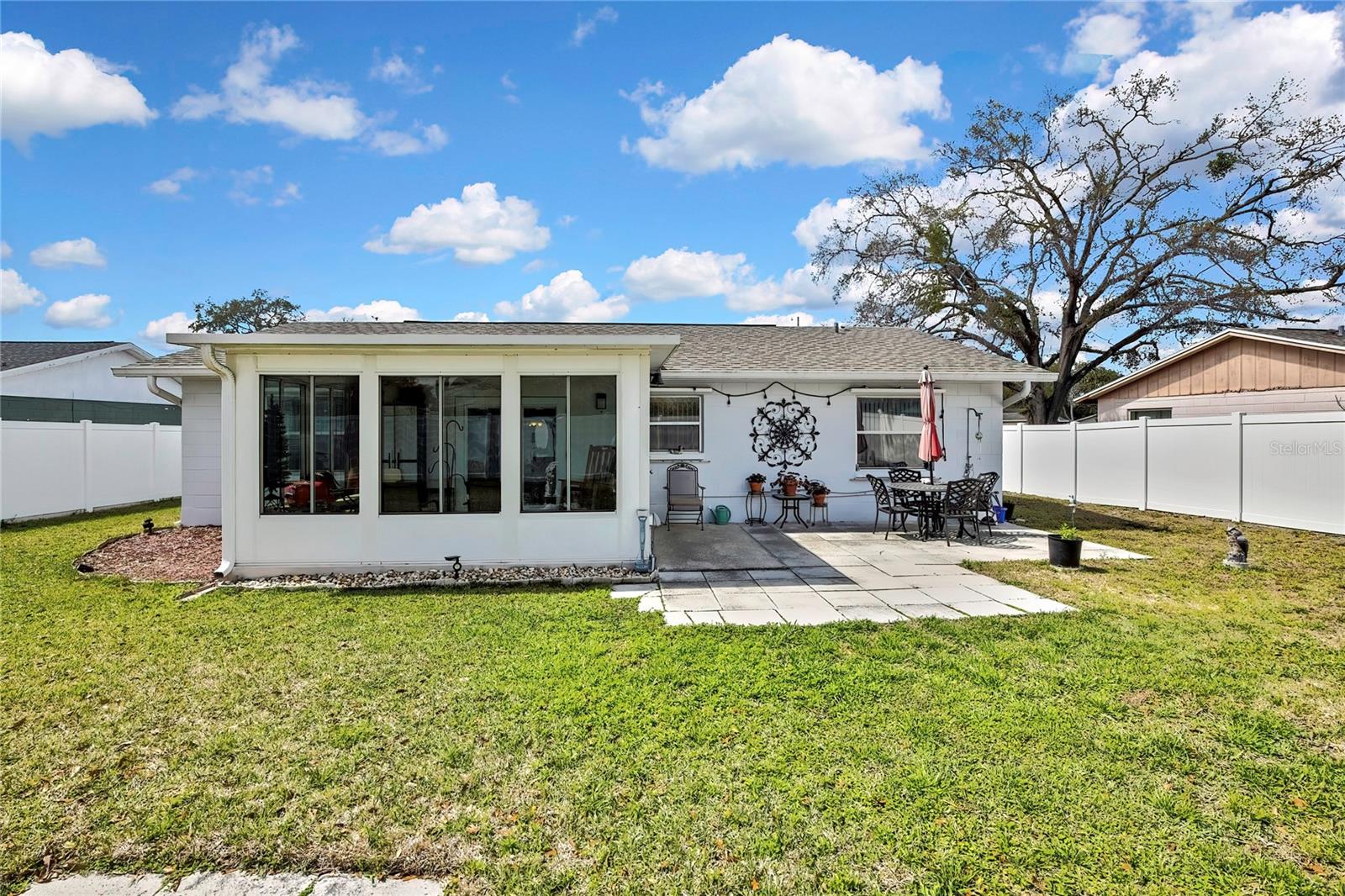 CARROLLWOOD MEADOWS UNIT VI SE - Residential