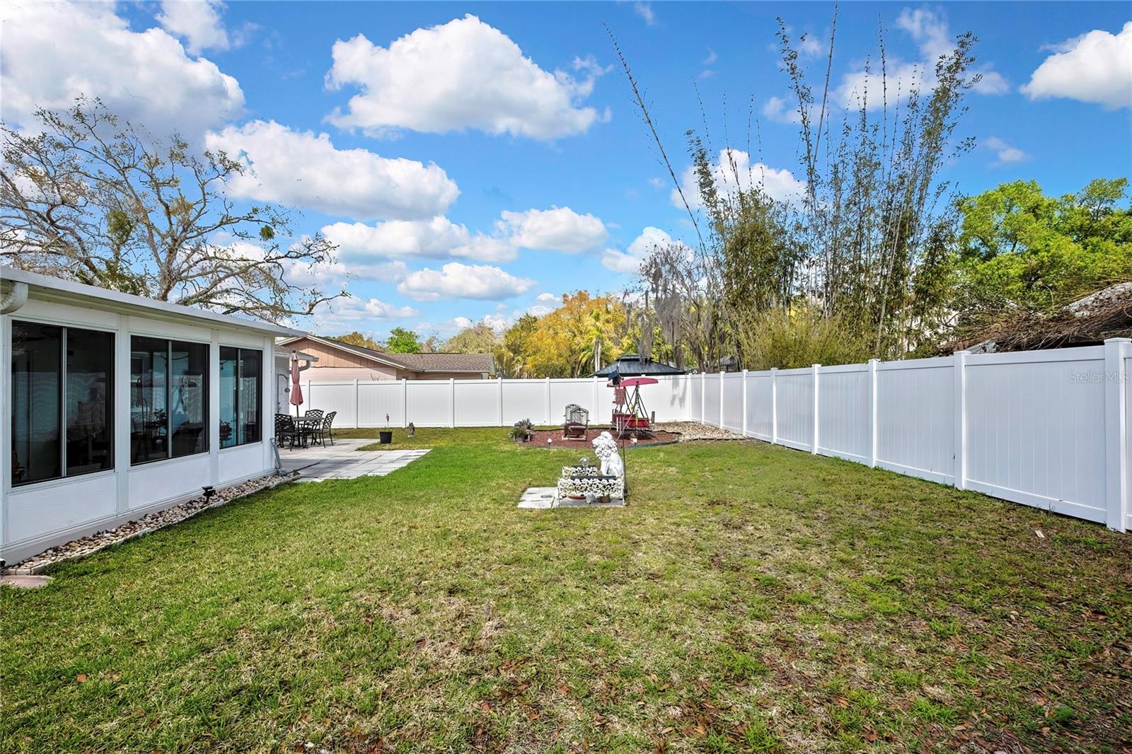 CARROLLWOOD MEADOWS UNIT VI SE - Residential