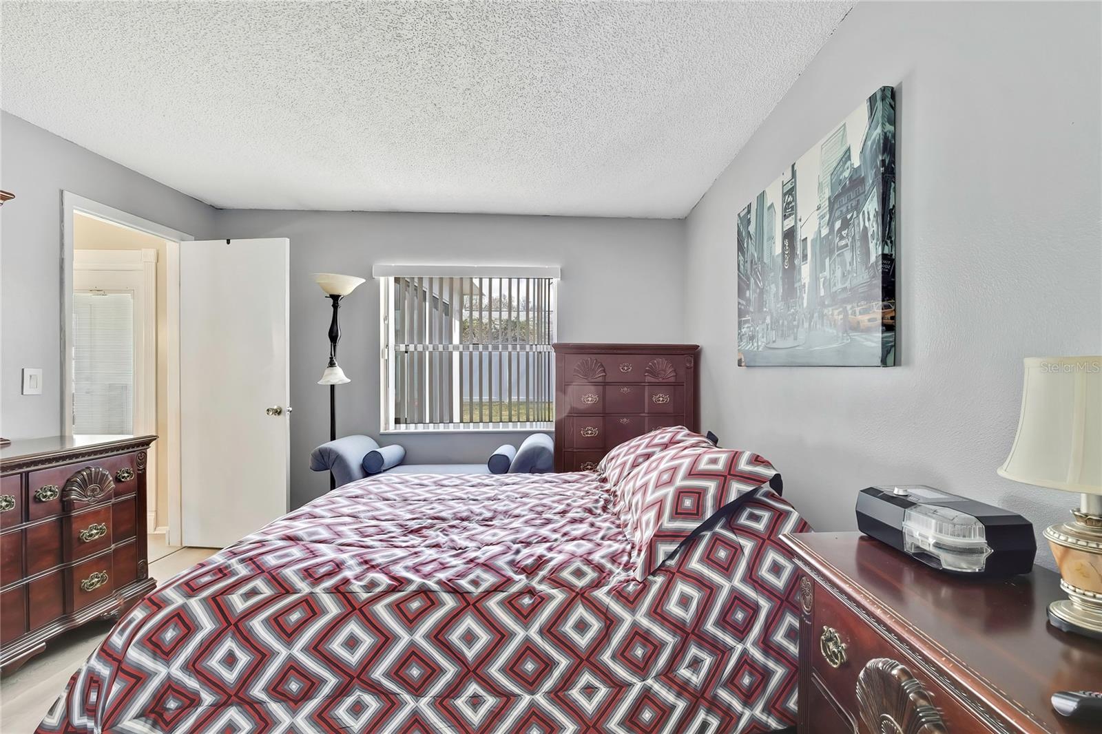 CARROLLWOOD MEADOWS UNIT VI SE - Residential